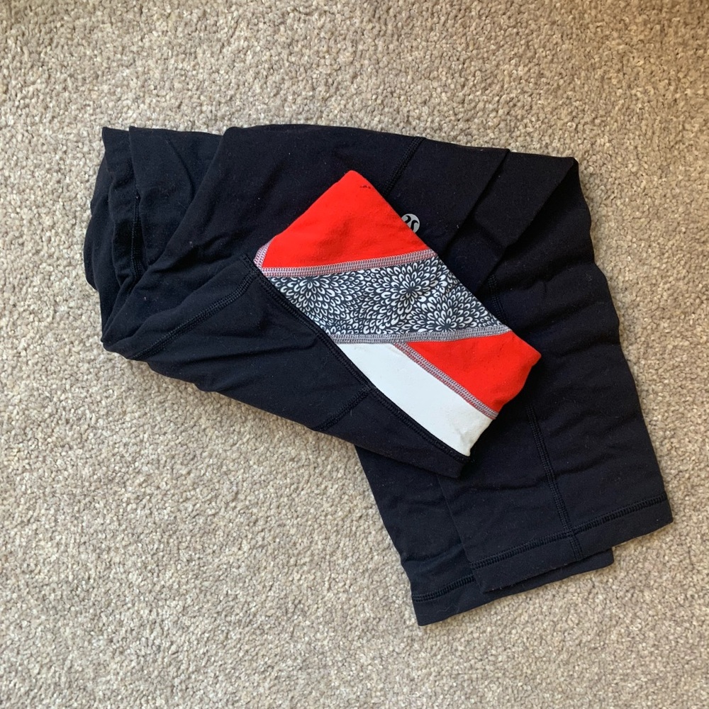 LuluLemon straight leg legging